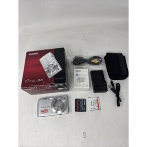 Casio EXLIM EX-S200 14MP Camera, 3 X Battery, Case Charger Cords PARTS READ